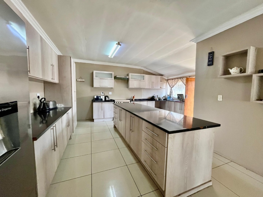 3 Bedroom Property for Sale in Oos Einde North West